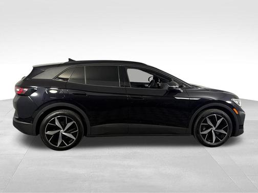 Deep Black Pearl Effect 2023 Volkswagen ID.4 Pro S