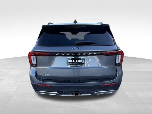 Carbonized Gray Metallic 2025 Ford Explorer Active