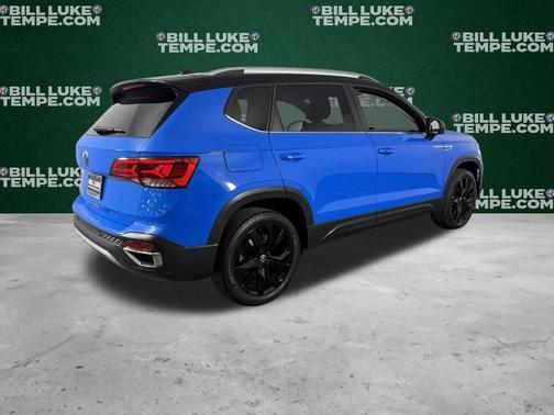 Cornflower Blue 2023 Volkswagen Taos 1.5T SE