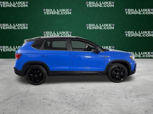 Cornflower Blue 2023 Volkswagen Taos 1.5T SE