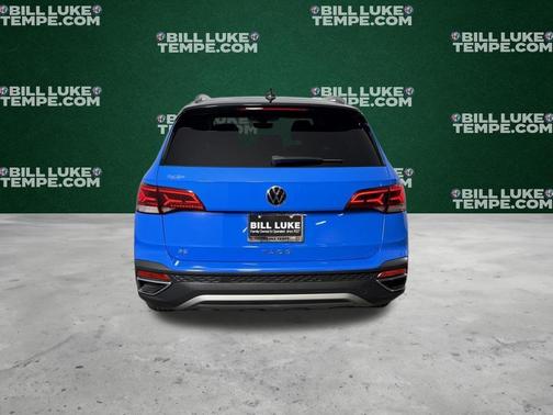 Cornflower Blue 2023 Volkswagen Taos 1.5T SE