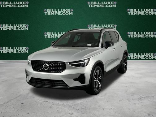 2024 Volvo XC40 B5 Core