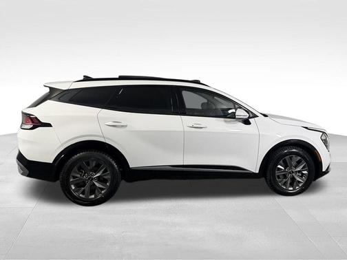 Glacial White Pearl 2023 Kia Sportage SX