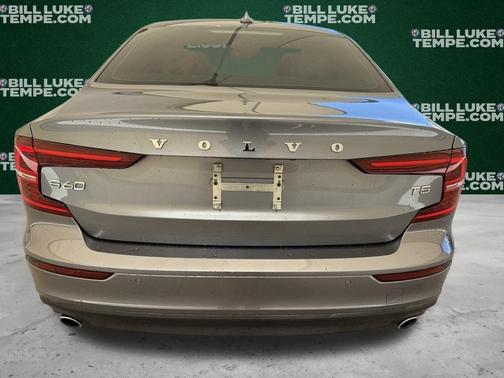 2019 Volvo S60 T5 Momentum