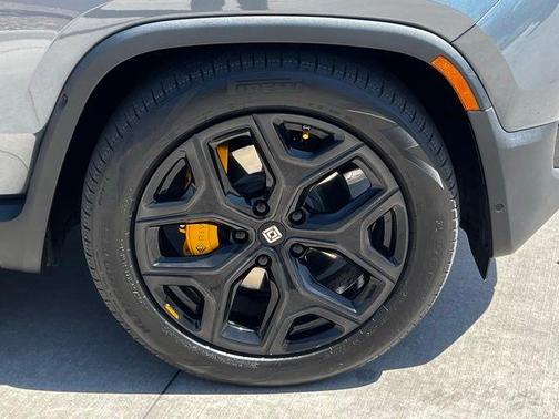 2023 Rivian R1T Adventure Quad Motor Large Pack