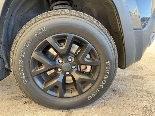 Rhino Clearcoat 2017 Jeep Cherokee Trailhawk