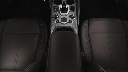 2025 Alfa Romeo Giulia Base