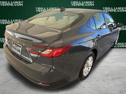 UNDERGROUND 2025 Toyota Camry LE