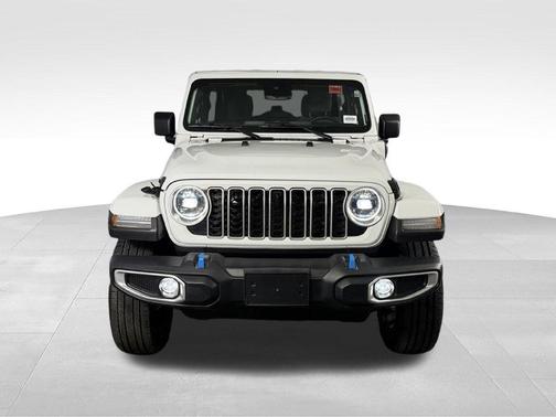 Bright White Clearcoat 2024 Jeep Wrangler 4xe Sahara