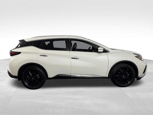 Pearl White Tri-Coat 2024 Nissan Murano Platinum