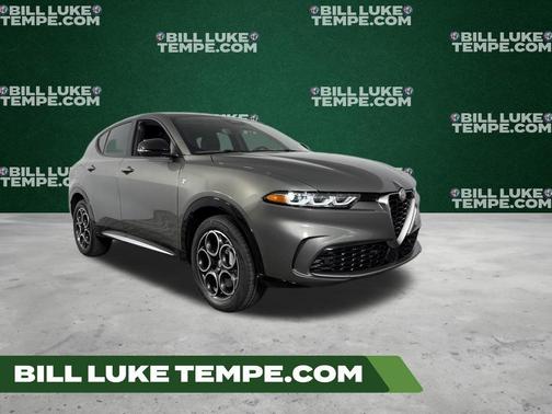 Metallic 2024 Alfa Romeo Tonale Ti