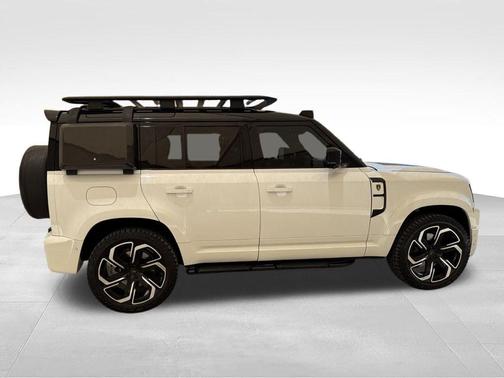 Fuji White 2022 Land Rover Defender 110 S