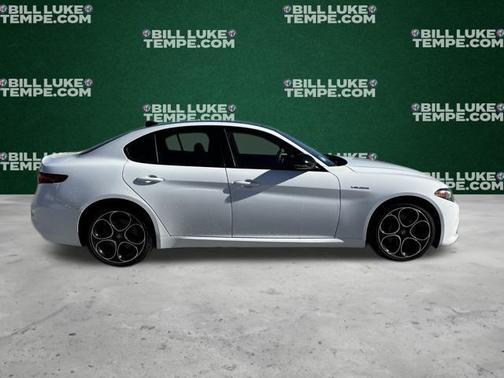 2022 Alfa Romeo Giulia Ti