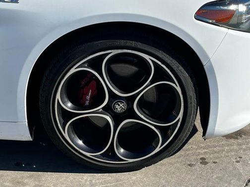 2022 Alfa Romeo Giulia Ti