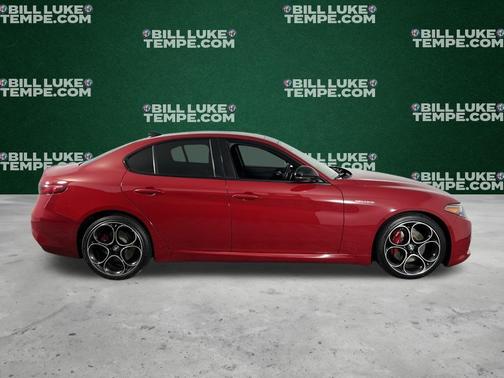 2022 Alfa Romeo Giulia Veloce
