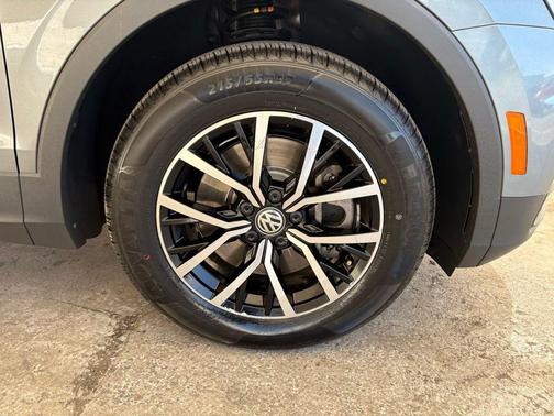 2021 Volkswagen Tiguan 2.0T SE