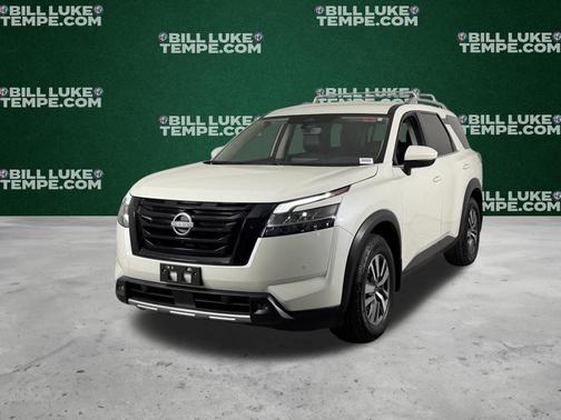 White 2023 Nissan Pathfinder SL