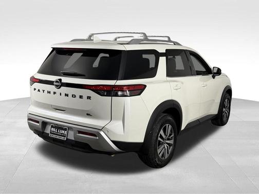 White 2023 Nissan Pathfinder SL