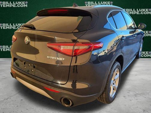2018 Alfa Romeo Stelvio Base