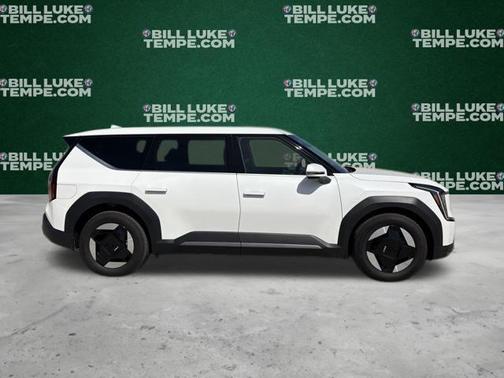 2024 Kia EV9 Light Long Range