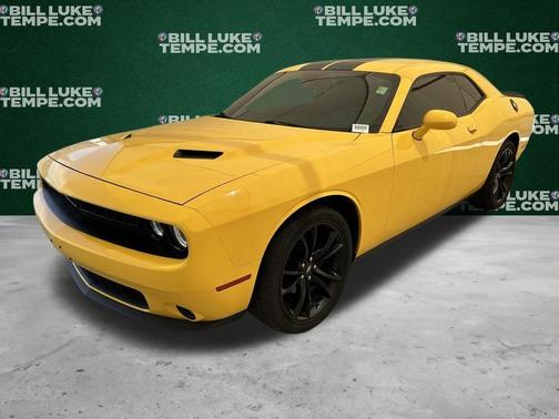 2017 Dodge Challenger SXT