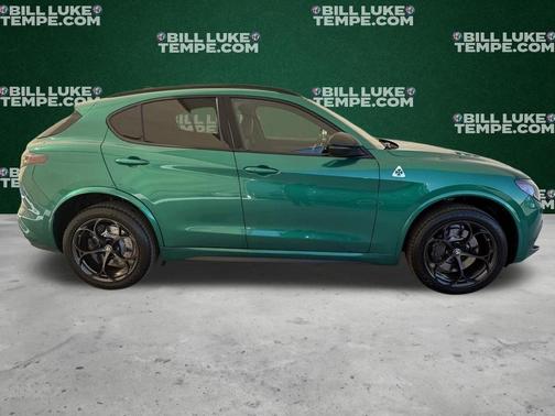2024 Alfa Romeo Stelvio Quadrifoglio