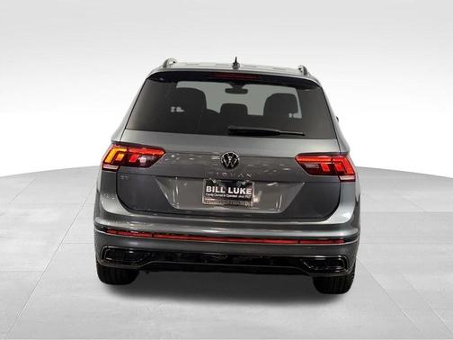 Platinum Gray Metallic 2024 Volkswagen Tiguan 2.0T SE R-Line Black
