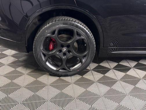 2024 Alfa Romeo Stelvio Veloce