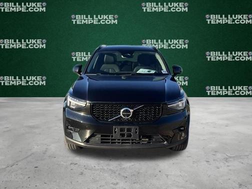 Black 2025 Volvo XC40 B5 Plus Dark Theme