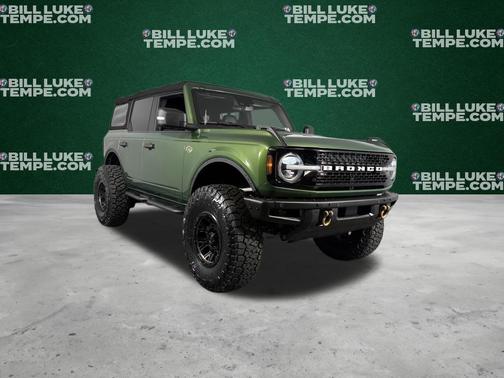 Eruption Green Metallic 2022 Ford Bronco Wildtrak