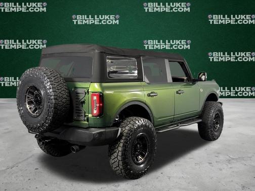 Eruption Green Metallic 2022 Ford Bronco Wildtrak