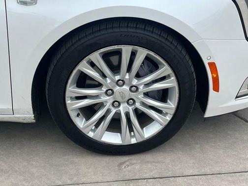 Crystal White Tri-Coat 2018 Cadillac XTS Luxury