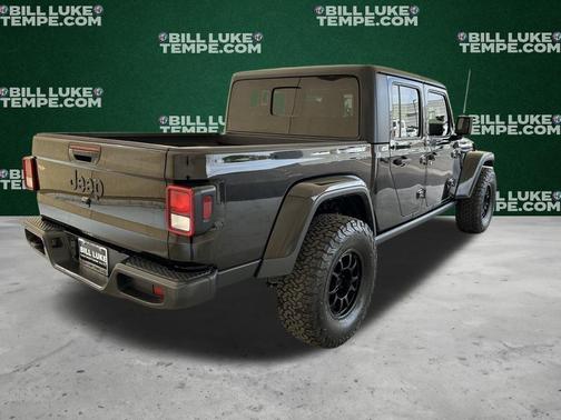 2022 Jeep Gladiator Sport