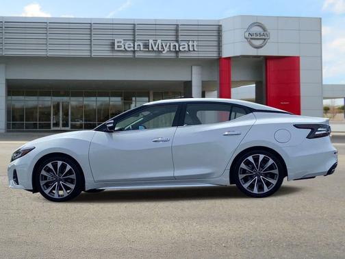 PEARL WHITE TRI 2023 Nissan Maxima 3.5 Platinum