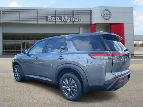 2025 Nissan Pathfinder S FWD