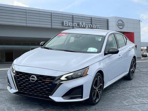2024 Nissan Altima SR FWD