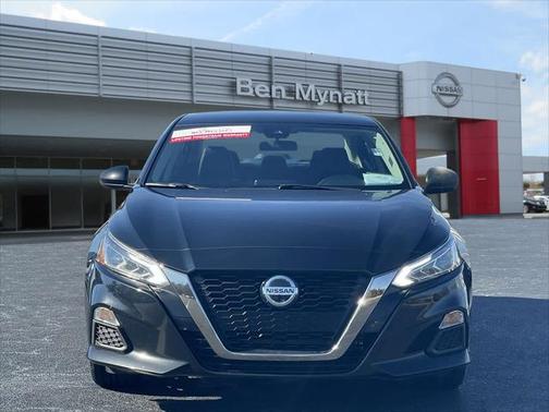 2021 Nissan Altima SR FWD