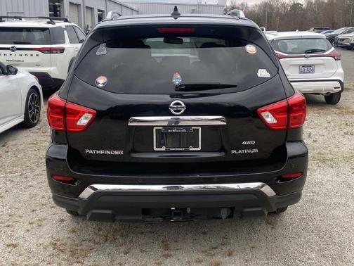 2020 Nissan Pathfinder Platinum 4WD