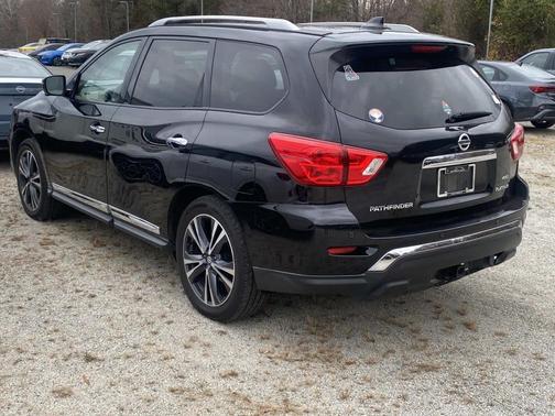 2020 Nissan Pathfinder Platinum 4WD