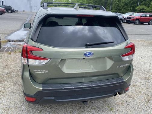 Jasper Green Metallic 2020 Subaru Forester Limited