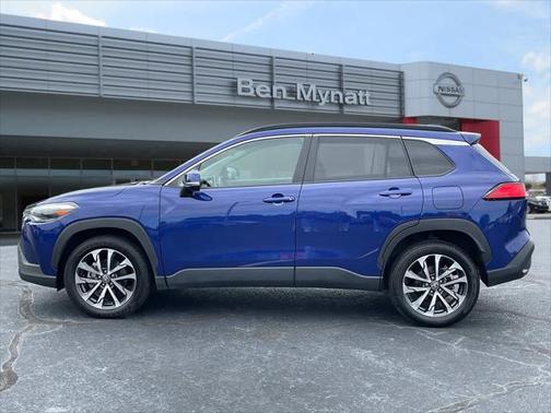 2023 Toyota Corolla Cross XLE