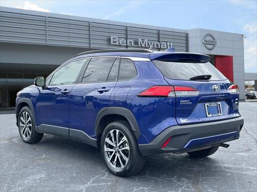 2023 Toyota Corolla Cross XLE