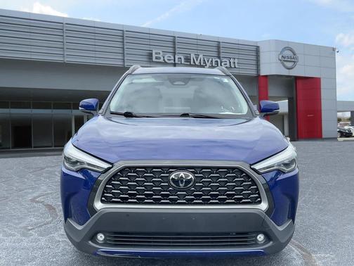 2023 Toyota Corolla Cross XLE