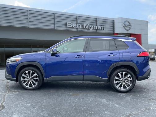 2023 Toyota Corolla Cross XLE
