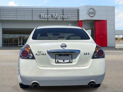 Winter Frost Pearl 2010 Nissan Altima 2.5 S
