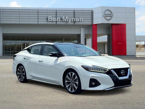 Pearl White Tricoat 2022 Nissan Maxima 3.5 Platinum