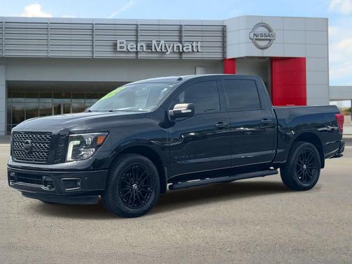 2019 Nissan Titan SV