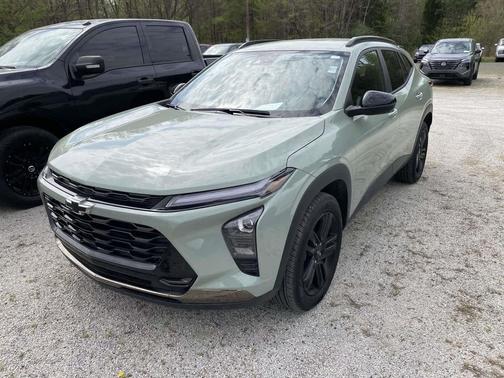 Cacti Green 2025 Chevrolet Trax FWD ACTIV