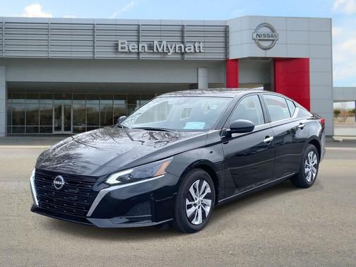 2025 Nissan Altima S FWD