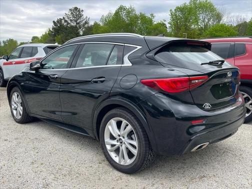 2019 INFINITI QX30 LUXE